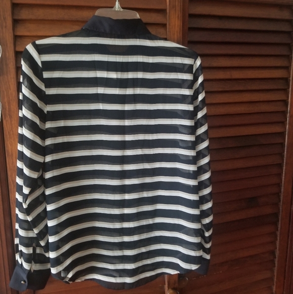 Ann Taylor stripe button collar shirt, size 0 - Picture 2 of 5